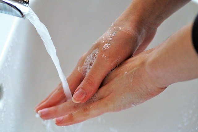 jasapijatindonesia-washing-hands